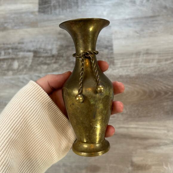 Vintage Brass Mini Vase with Rope Detail India Patina 6” Boho Cottagecore Decor - Picture 1 of 6
